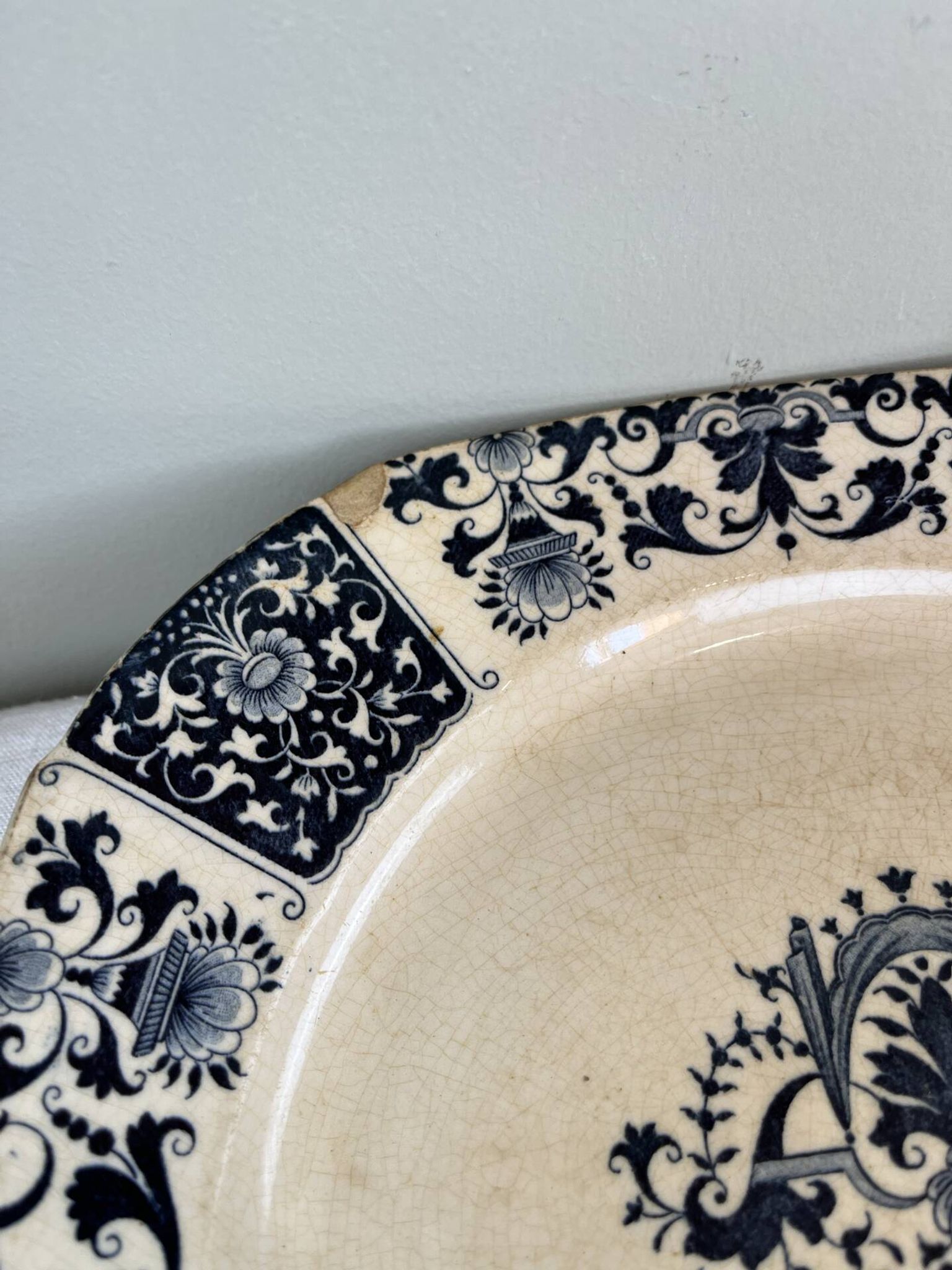 Antique plate from the late 19th century.