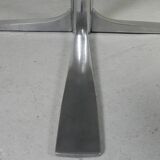 Vintage round dining table with a diameter of 100 cm, extendable to 135 cm, from the 1970s.