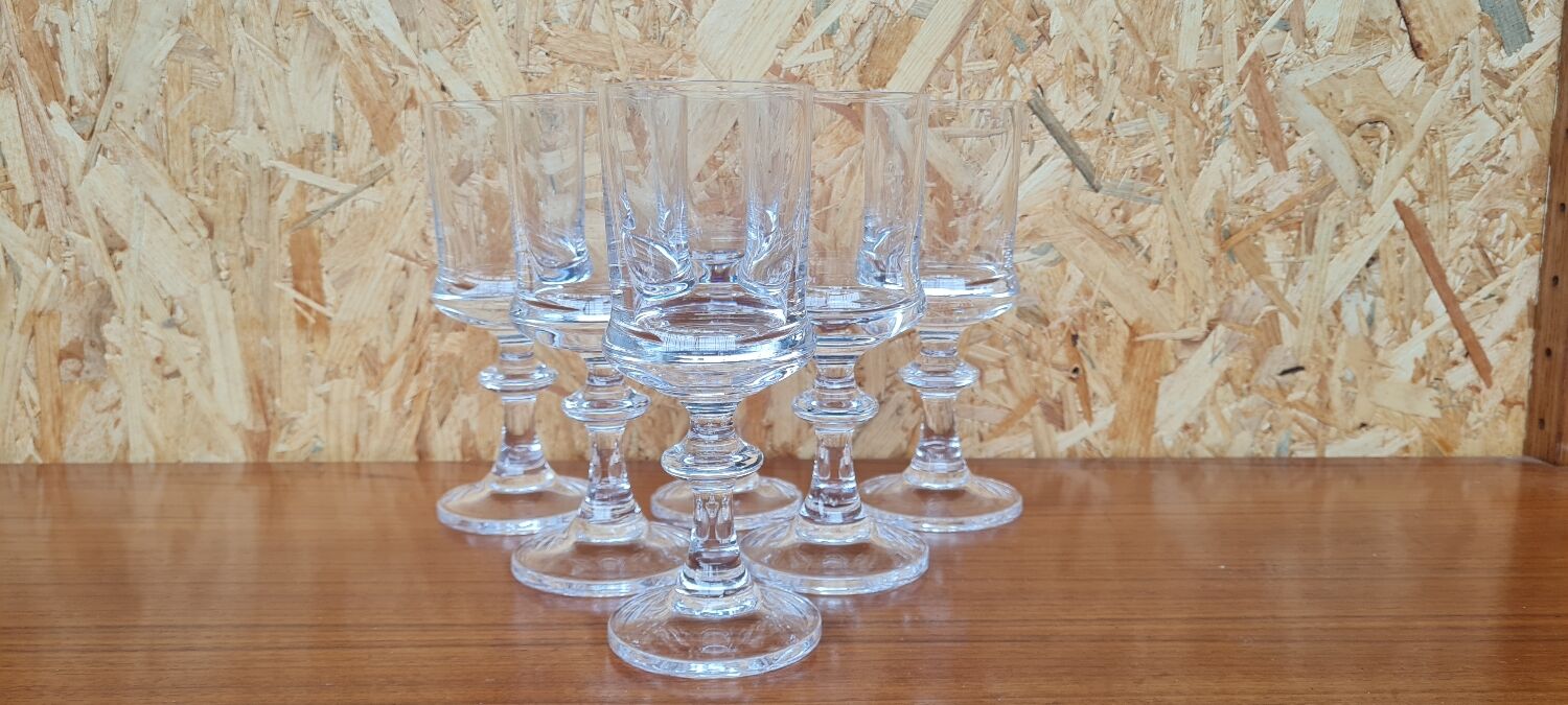 Service of 6 crystal water glasses