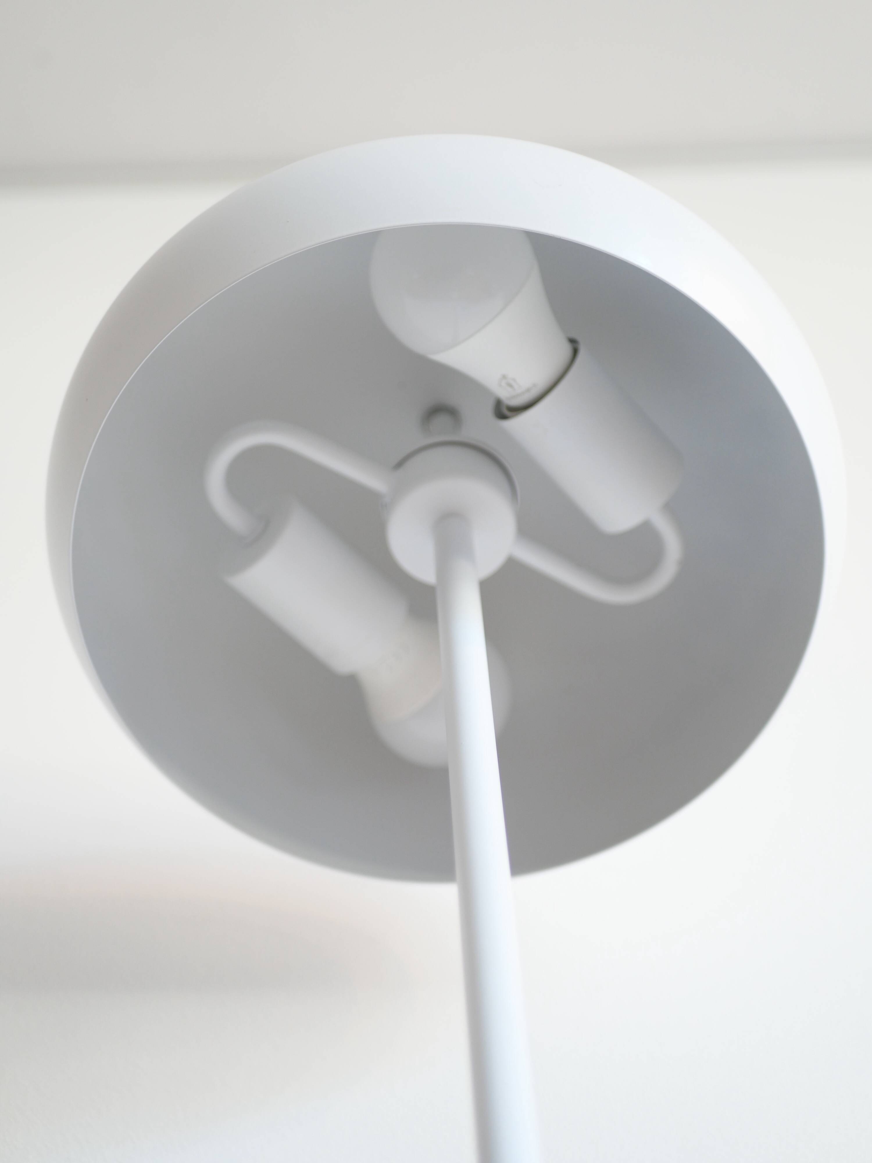 White mushroom floor lamp