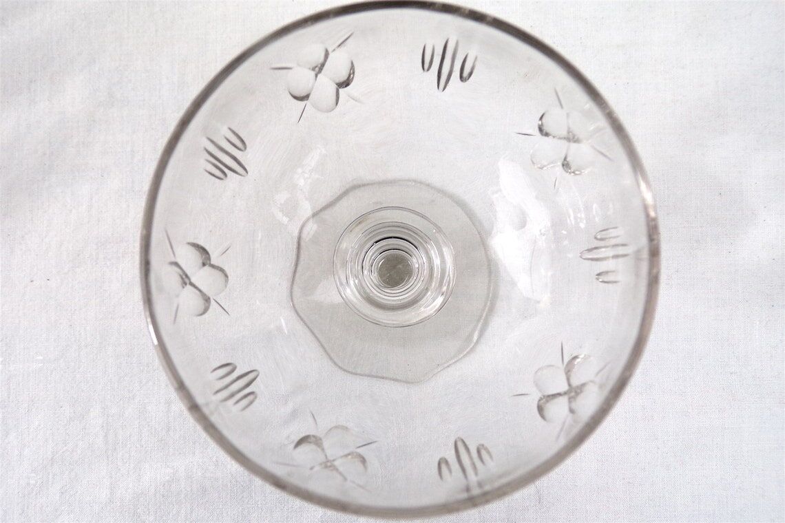 Set of 4 wine glasses tasting glasses in cut blown glass NINETEENTH CENTURY