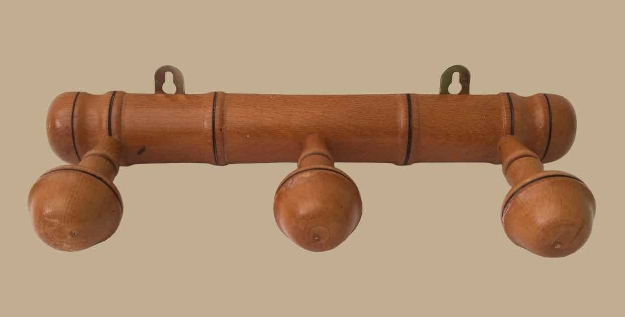 Bamboo-style wall-mounted coat rack