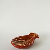 Shell-shaped ceramic catchall, Magdalithe, brick and gold, 1970.