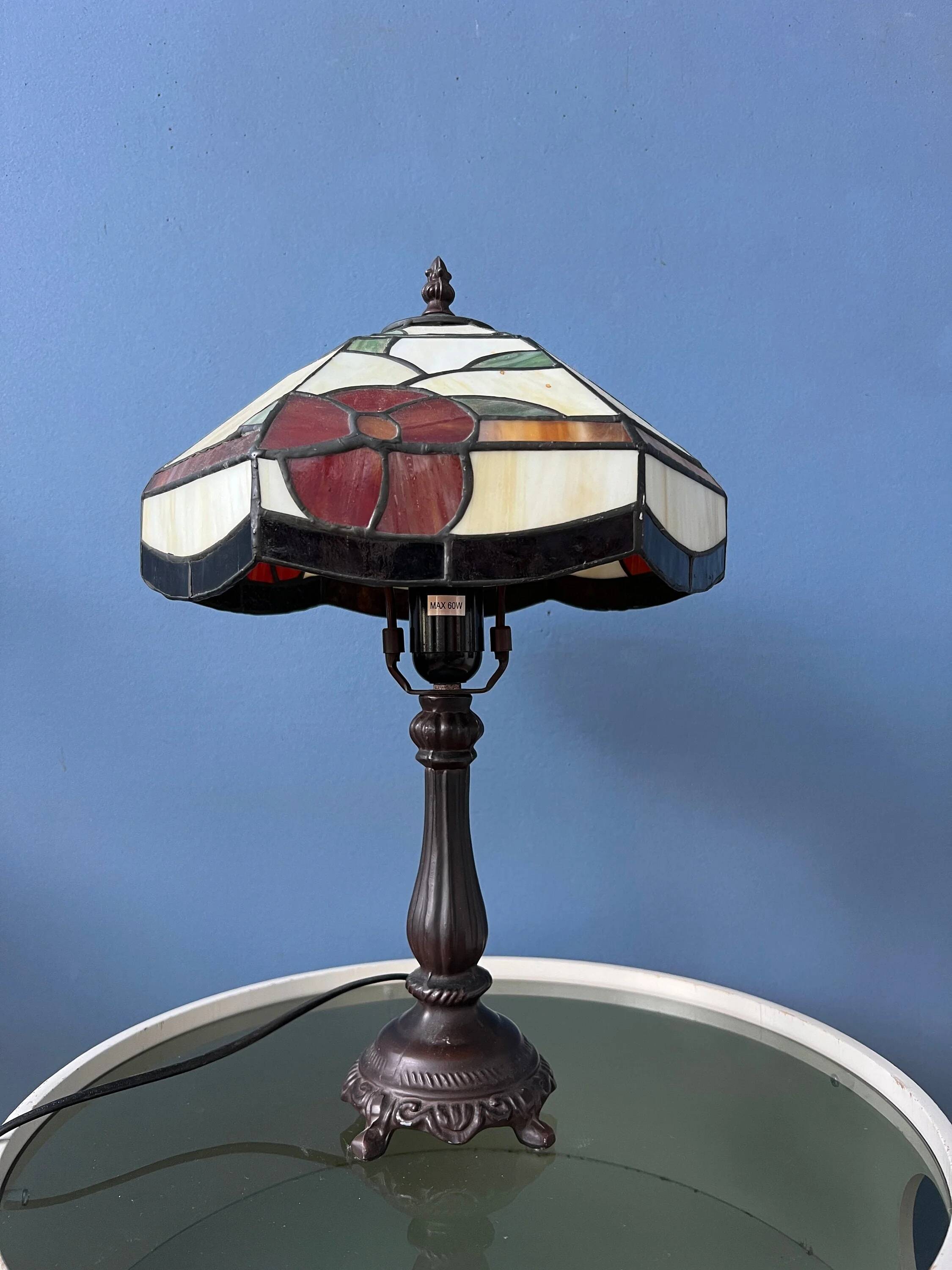 Lampe de table style Tiffany en vitrail, Art déco