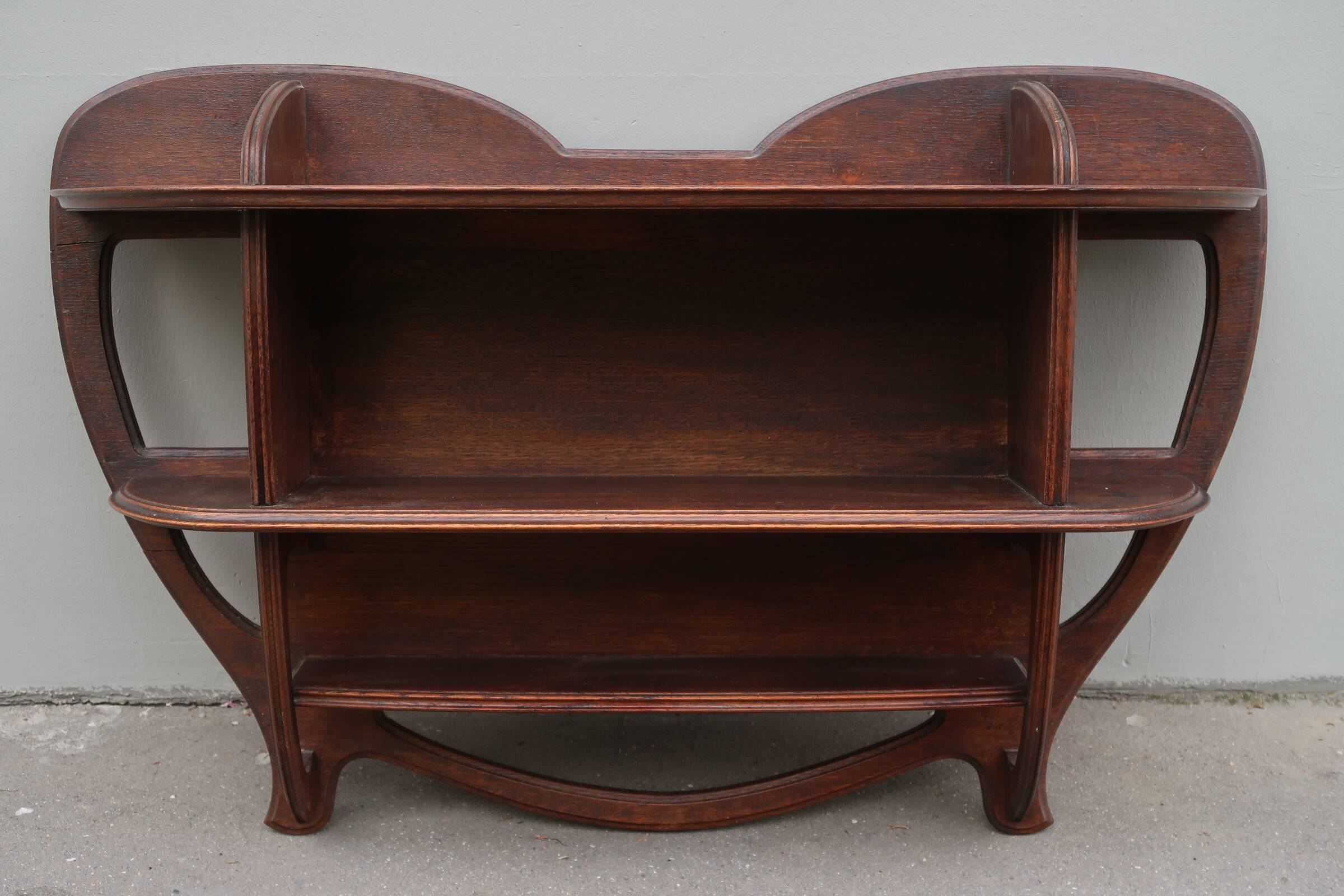 Large shelf 1900 Art Nouveau in solid oak