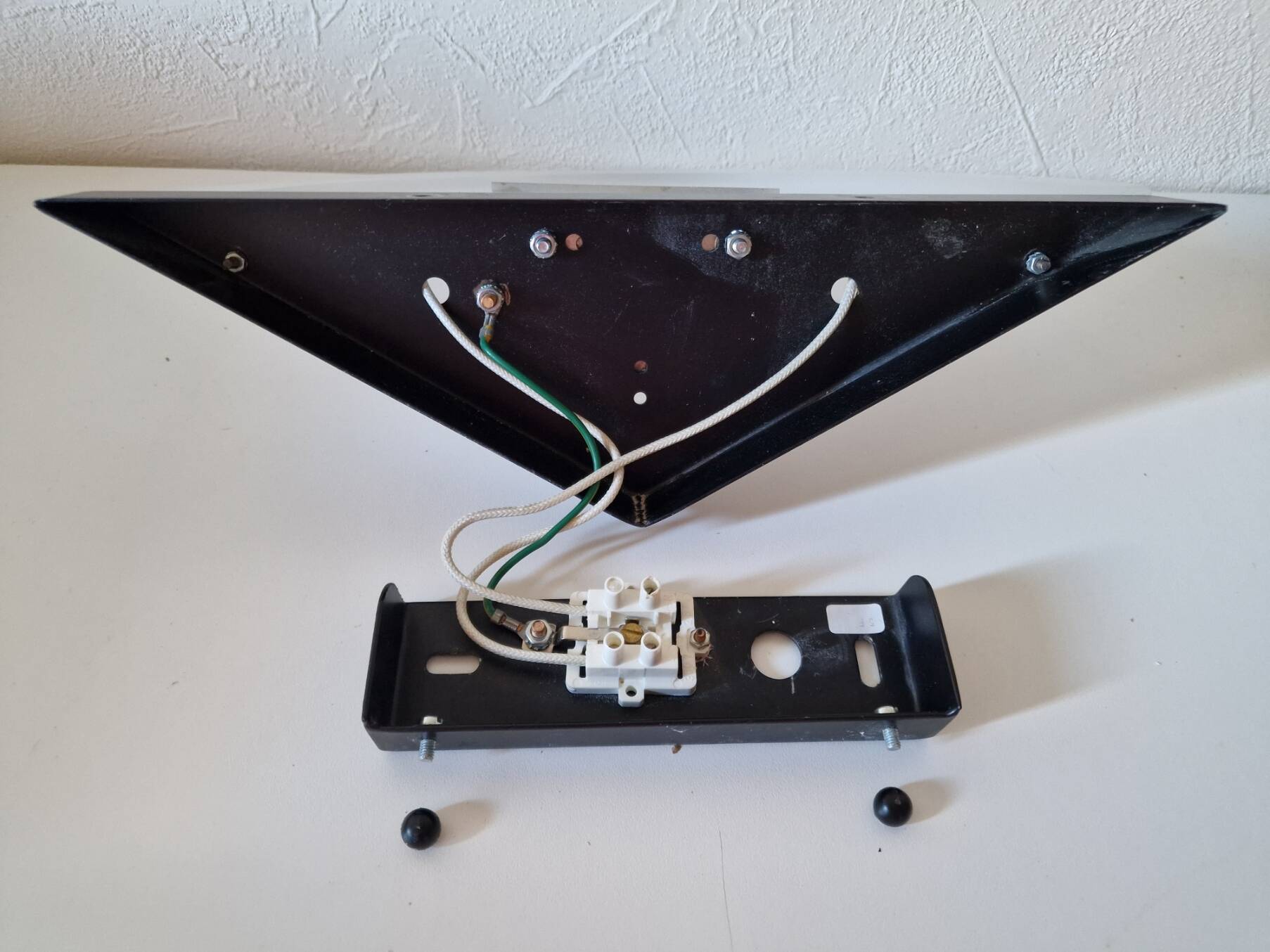 Pair of Italian design wall sconces in glass, art deco style.