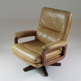 Leather lounge chair by André Vandenbeuck