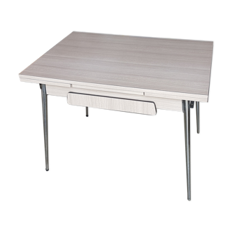 Table formica