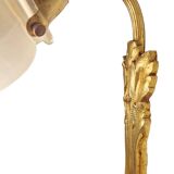 Paire d'appliques Art Nouveau en bronze doré et verre moulé dépoli