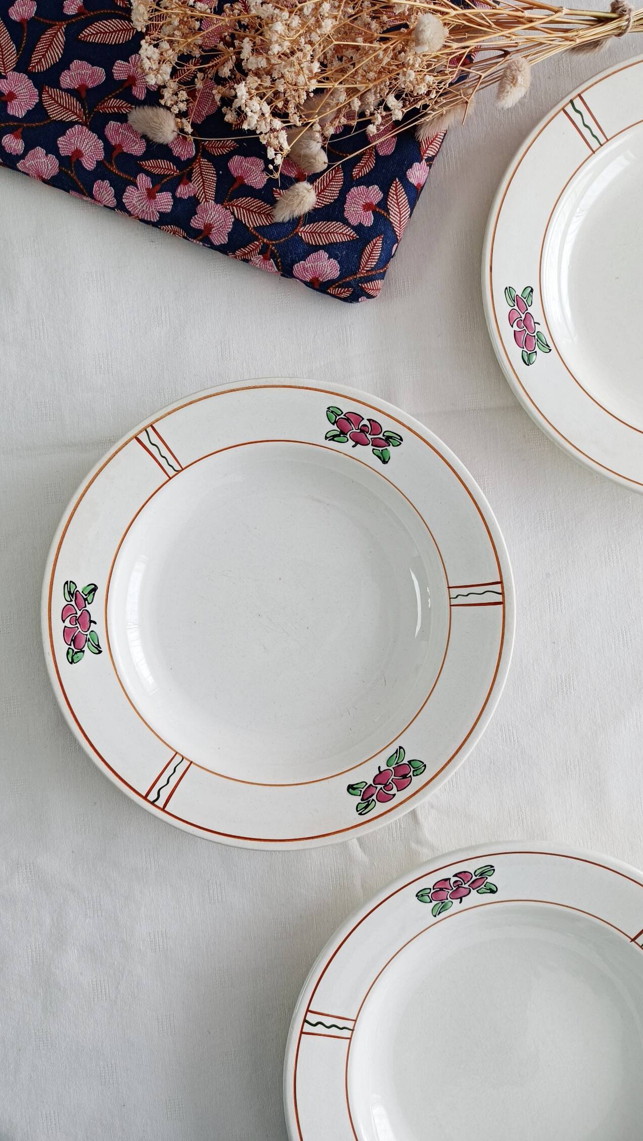 Set of 3 Salins soup plates, water lily