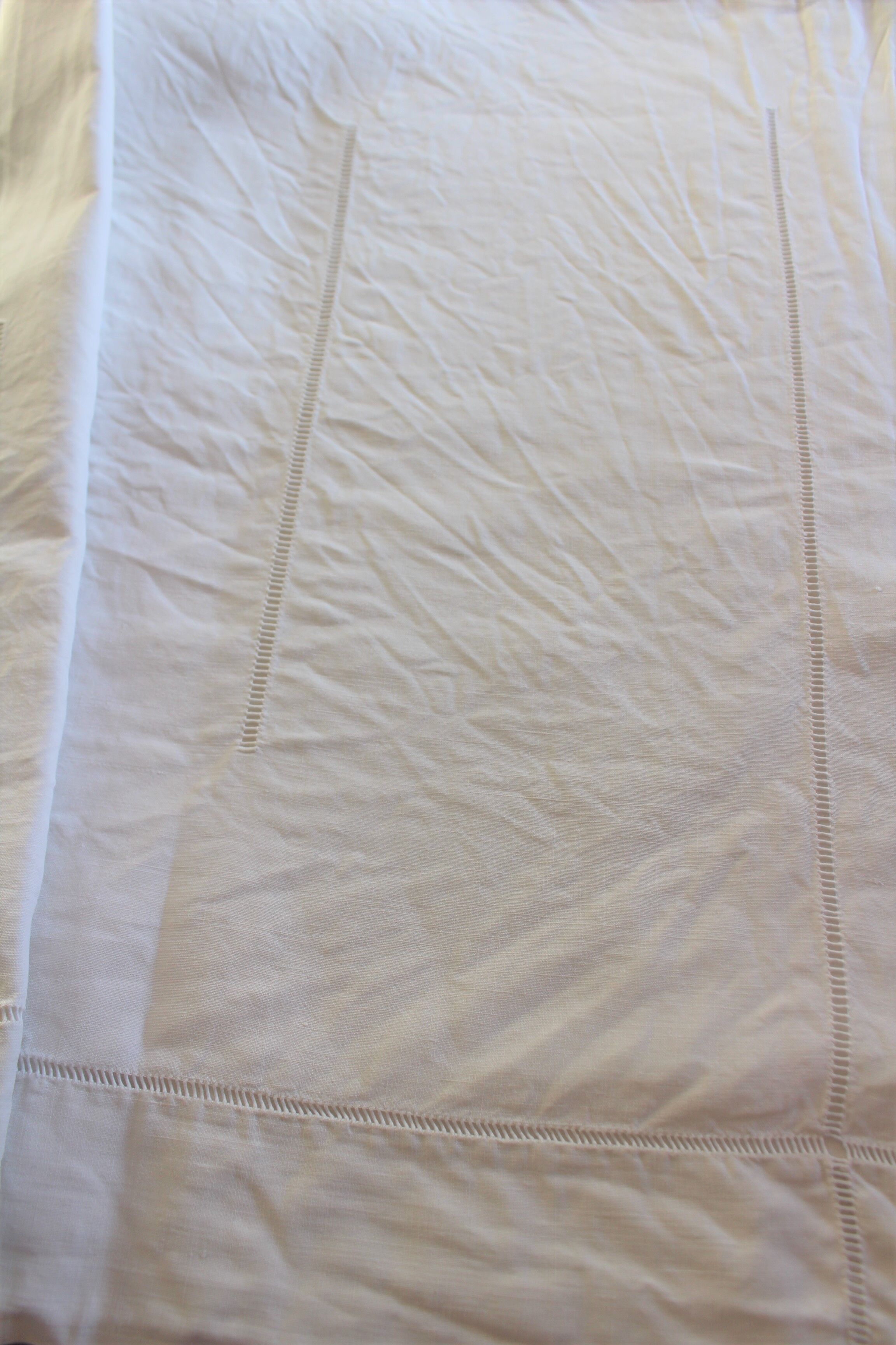 White sheet monograms b j days scales