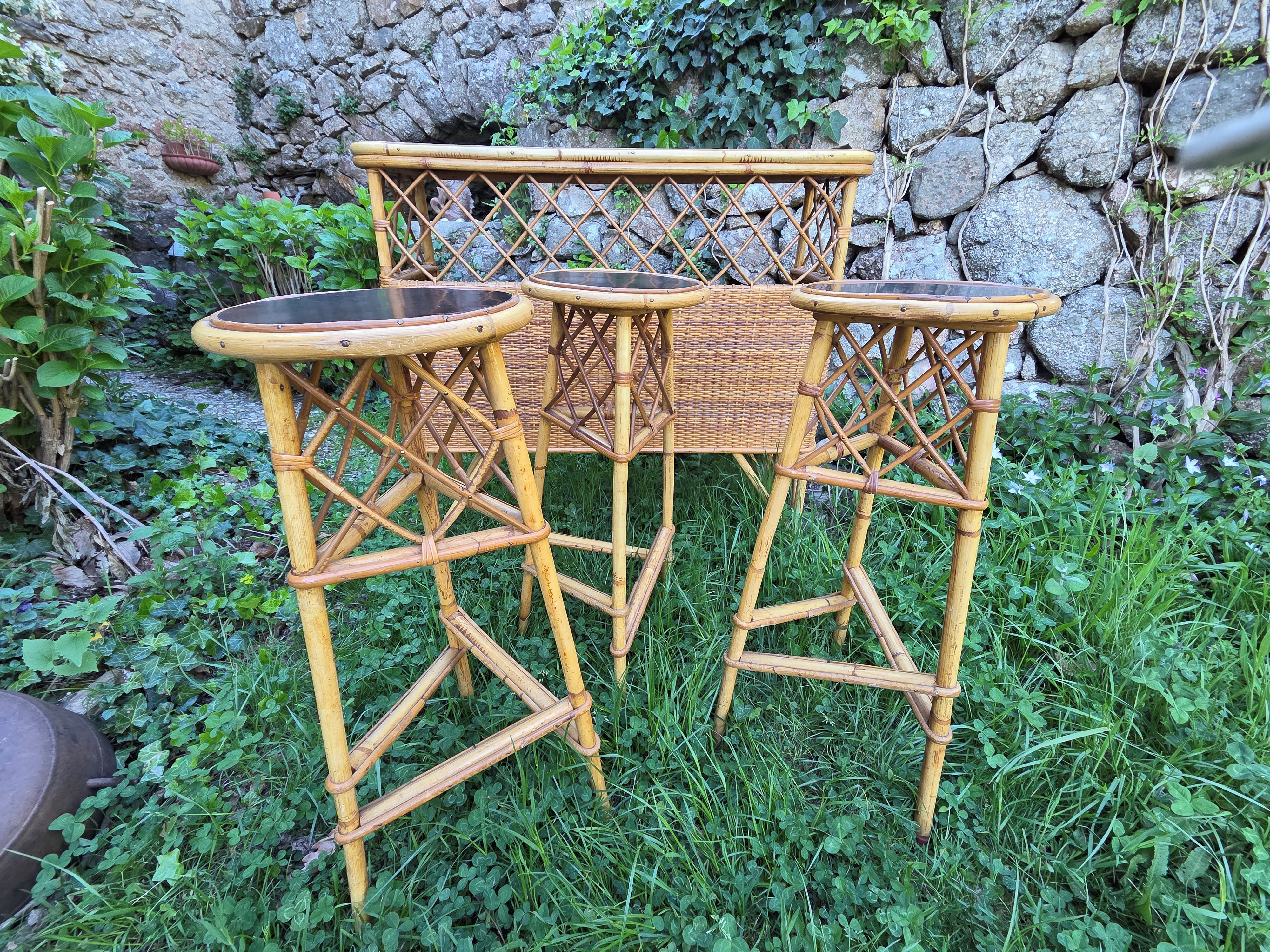 Vintage wicker bar stool set