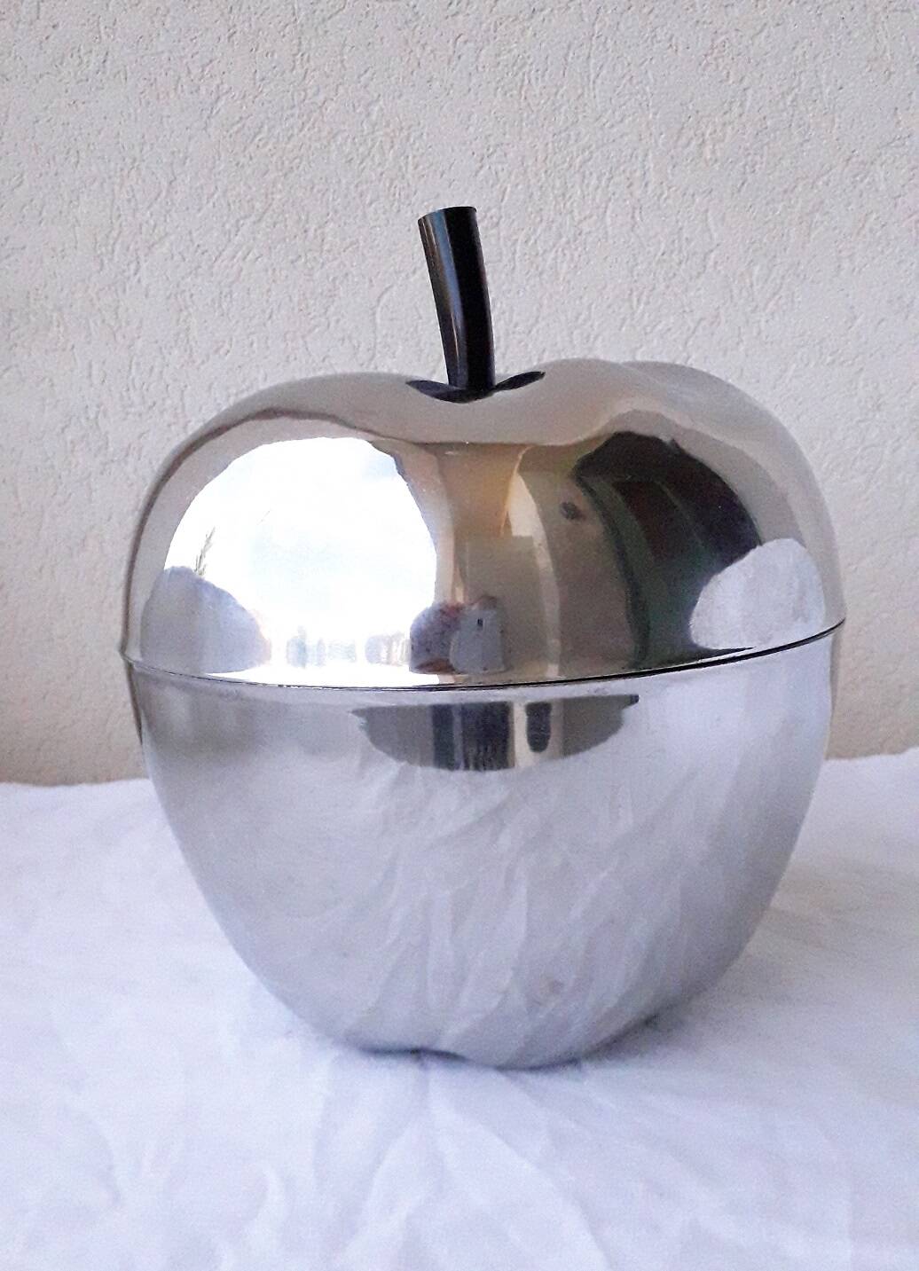 Apple ice bucket