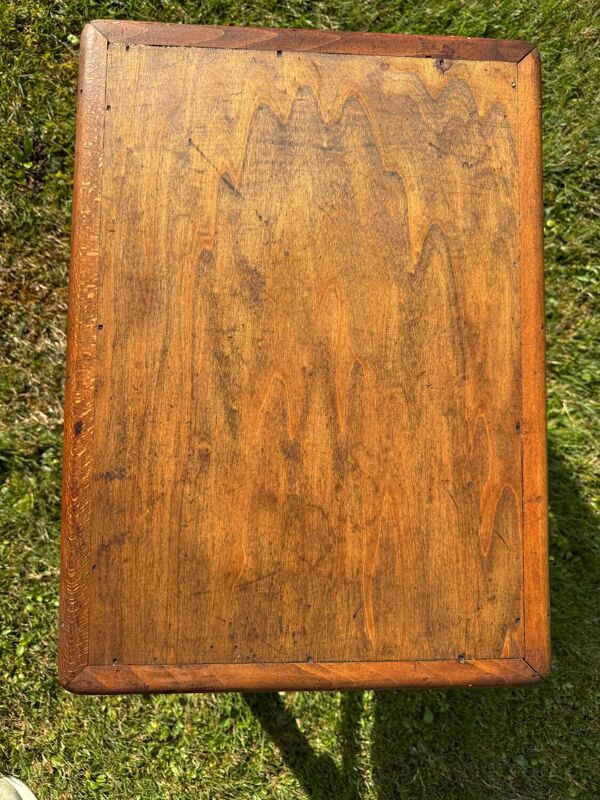 Table d’appoint d’inspiration Asiatique milieu XX siècle