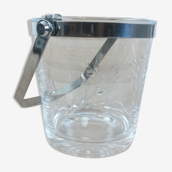 Glass ice bucket size