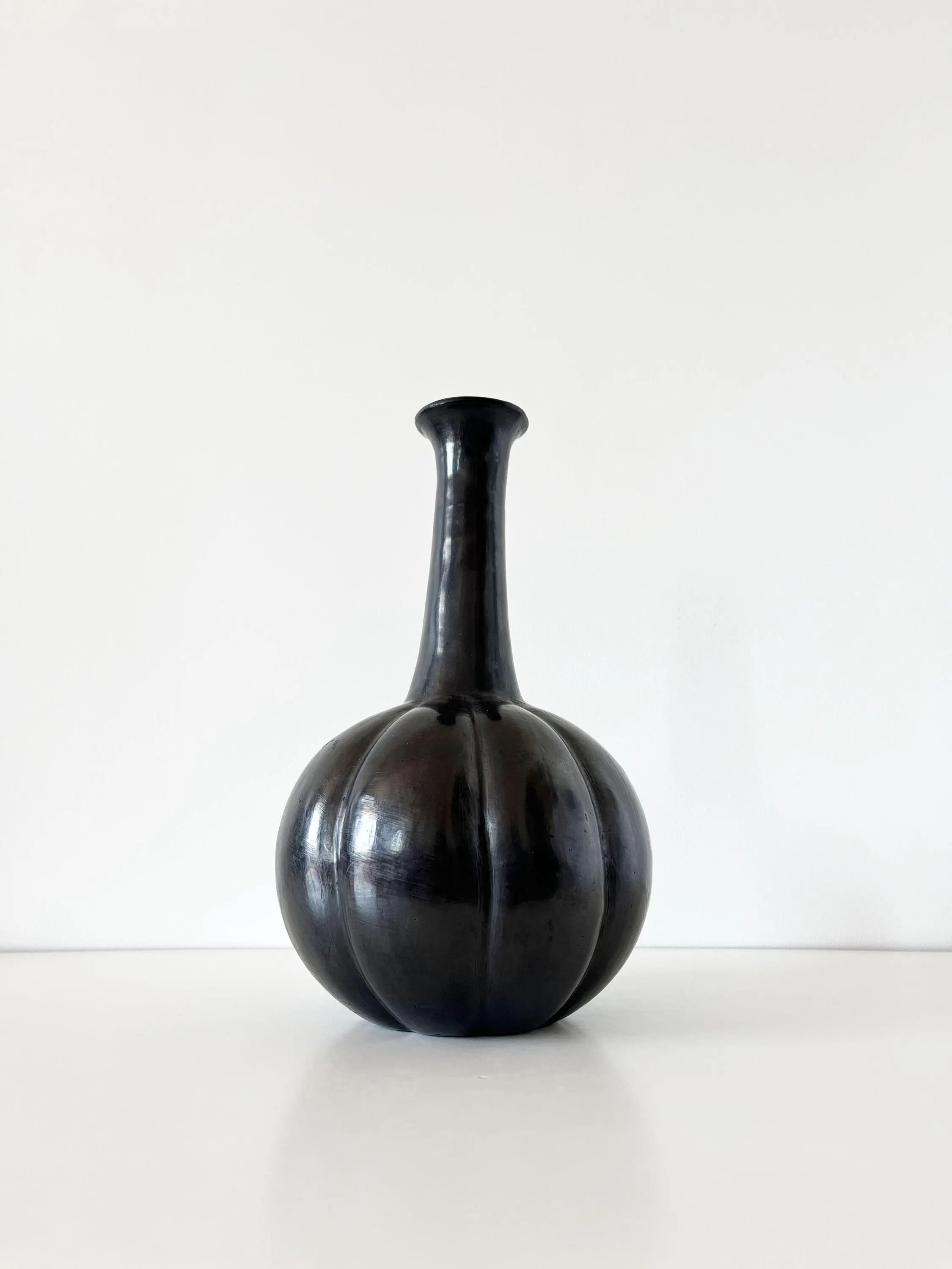 Vase céramique émail noir 1950