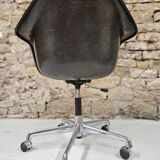 Eames fiberglass armchair Vitra