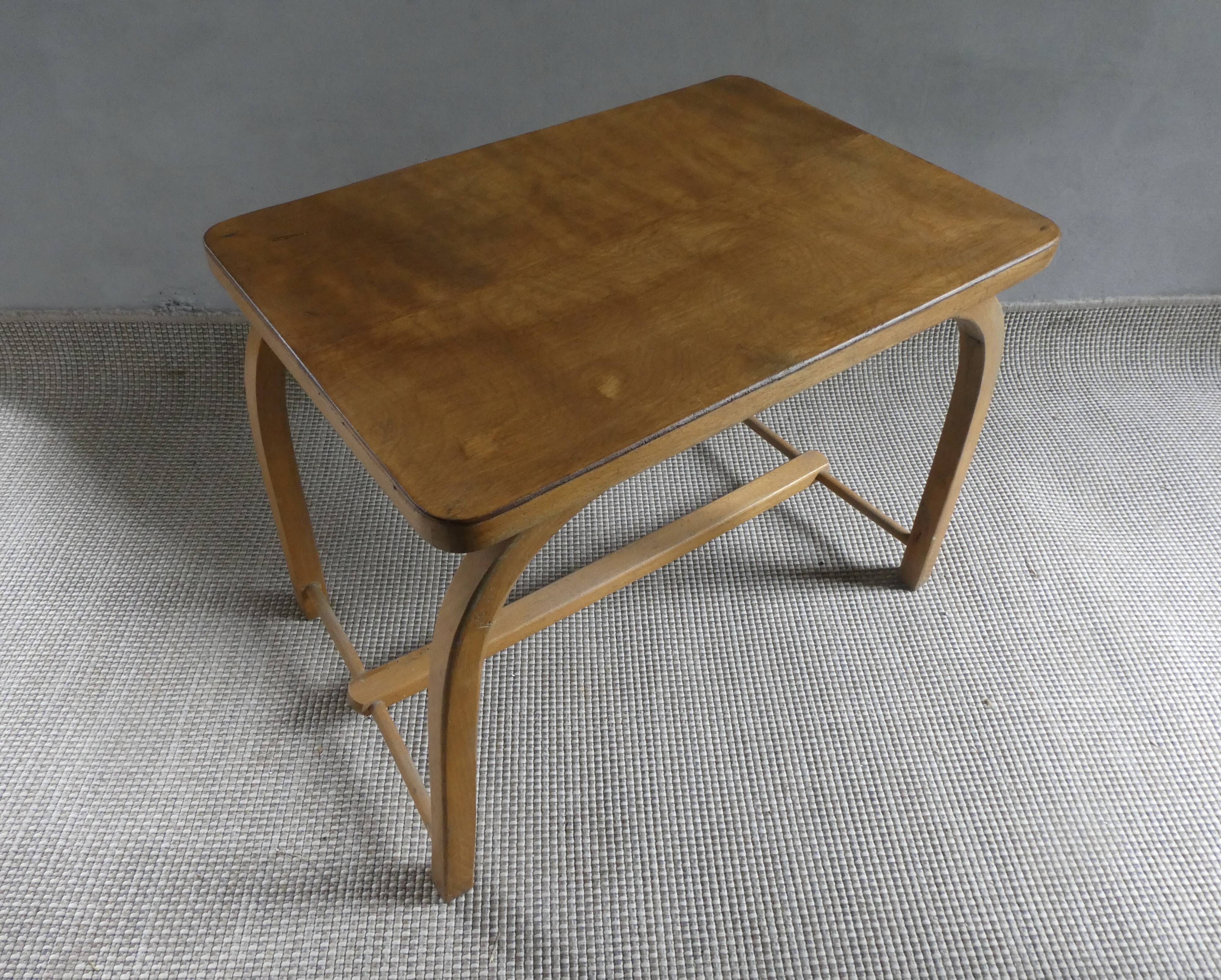 Bentwood children's desk, Baumann