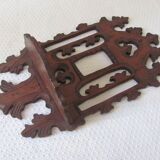 Shelf to hang in carved wood, early 20th century