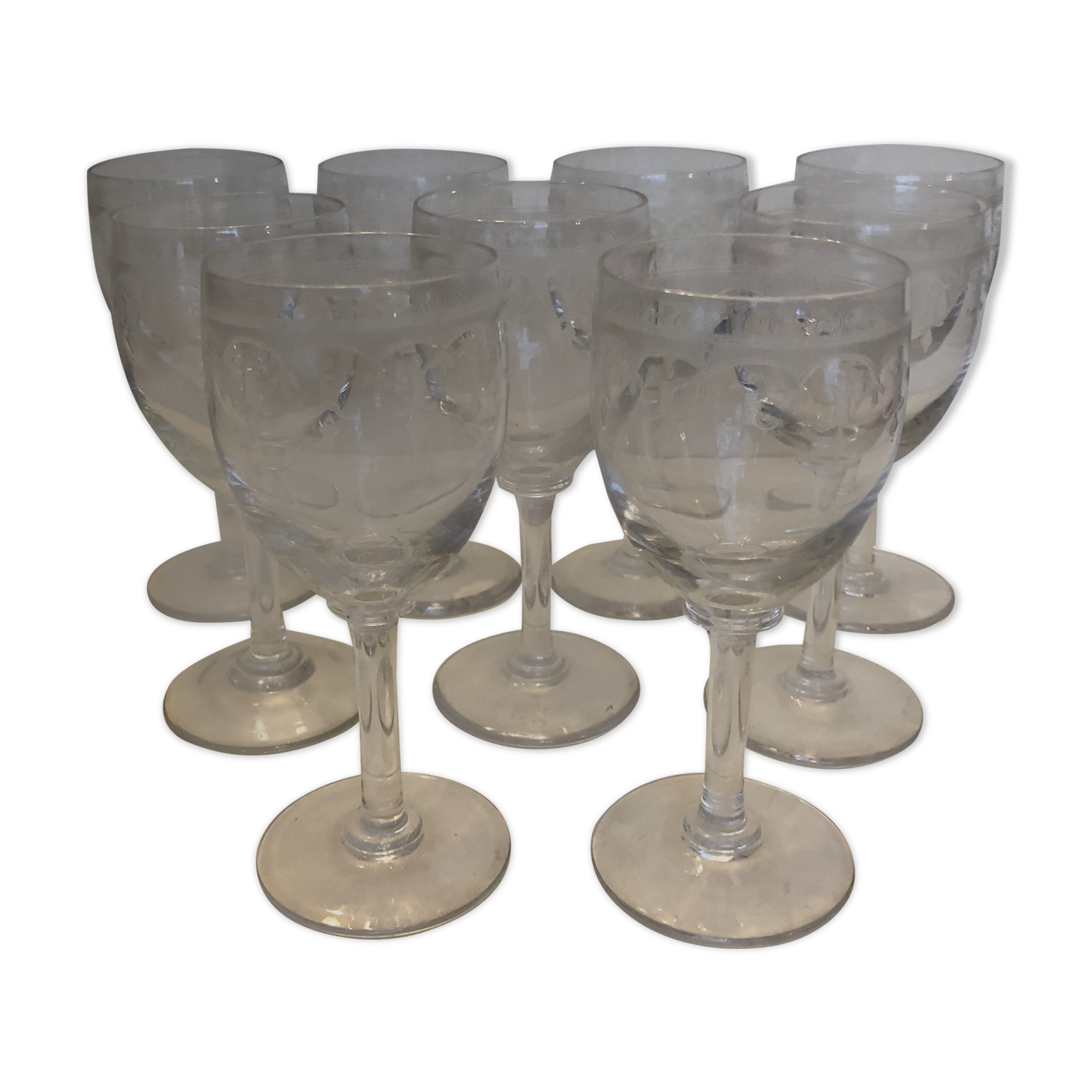 Ensemble de 9 verres à vin en cristal