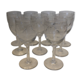 Ensemble de 9 verres à vin en cristal