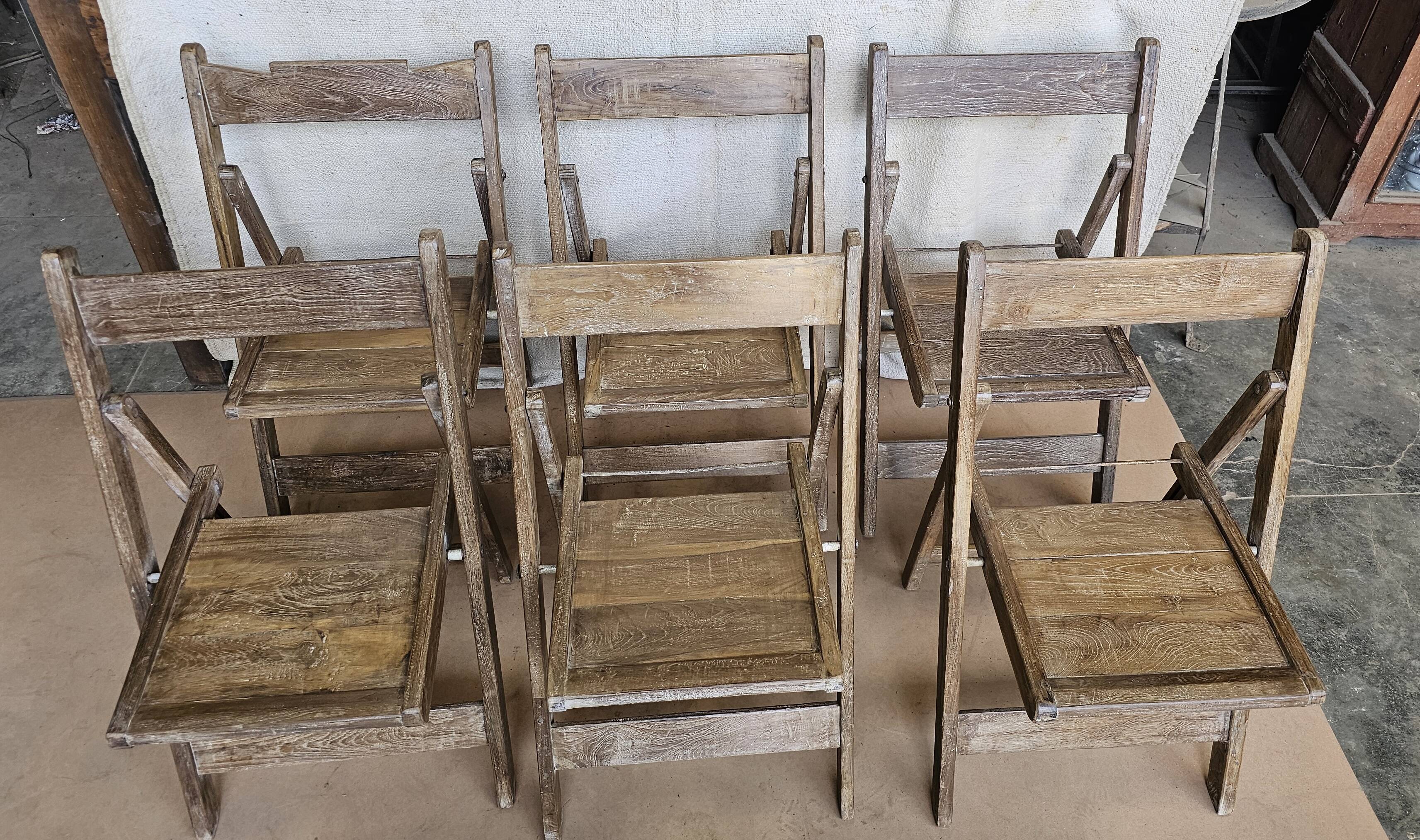 Set of 6 folding cinema chairs in teak