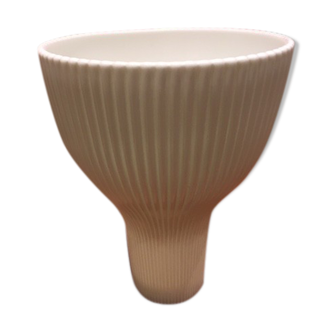 Art deco corolla vase