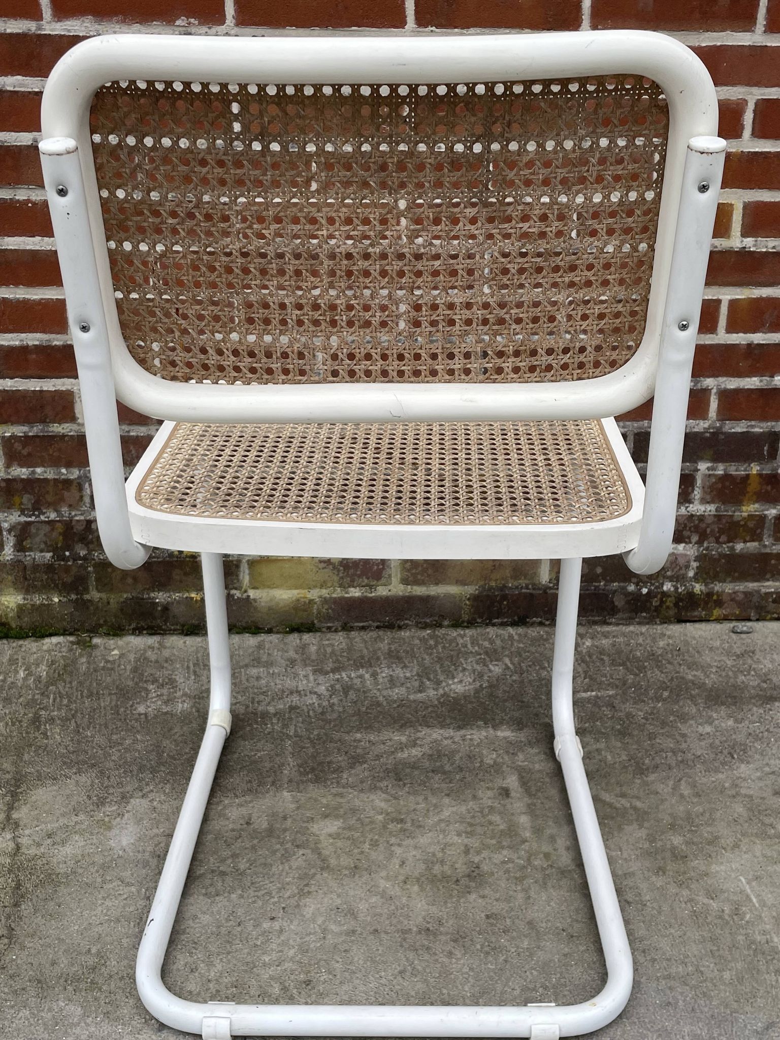 Set of 4 Cesca b32 model chairs in white by Marcel Breuer