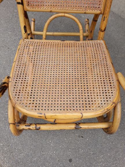 Rocking-chair en rotin et cannage vintage