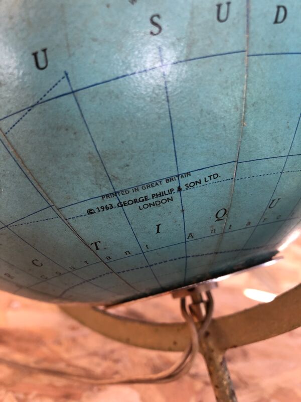 Ancienne mappemonde globe terrestre verre 1963