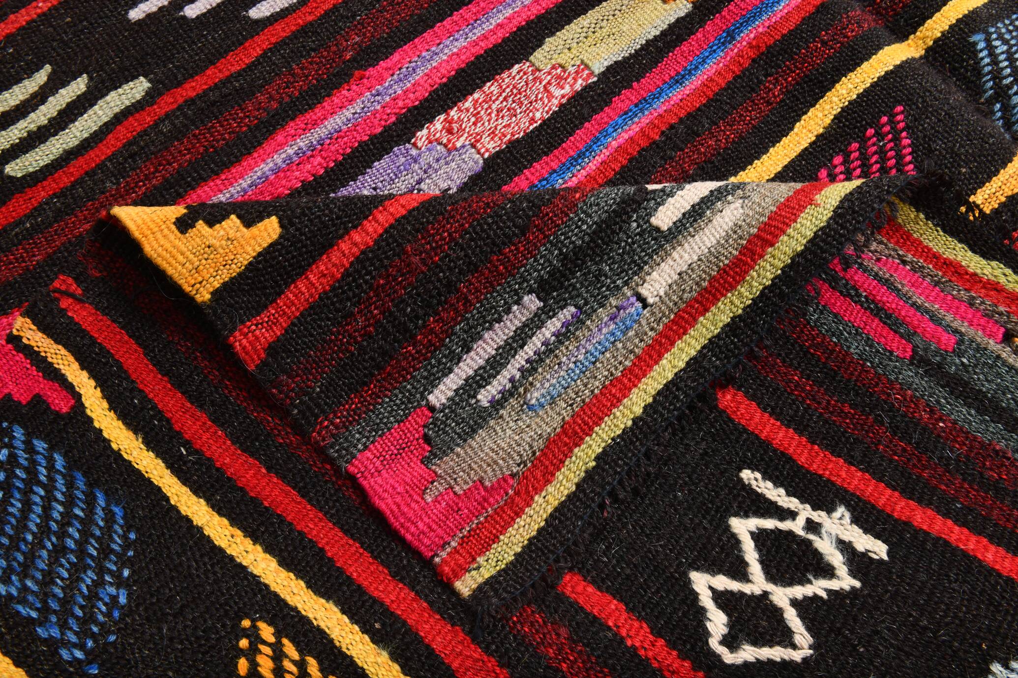 Burgundy Red Modern Pattern Kilim Rug, 162x313Cm