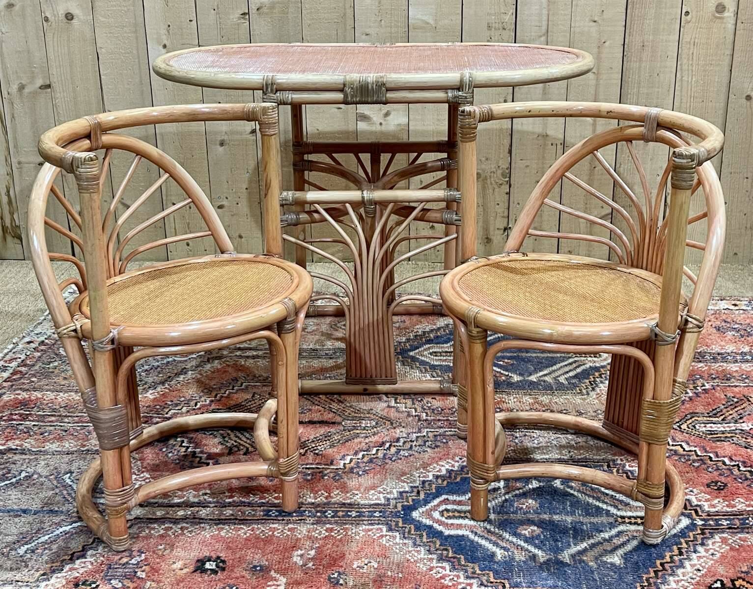 Bamboo and rattan living room set, 1 table and 2 chairs - 70s