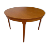 Scandinavian style roundtable