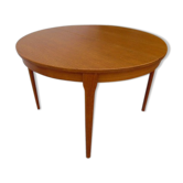 Table ronde style scandinave