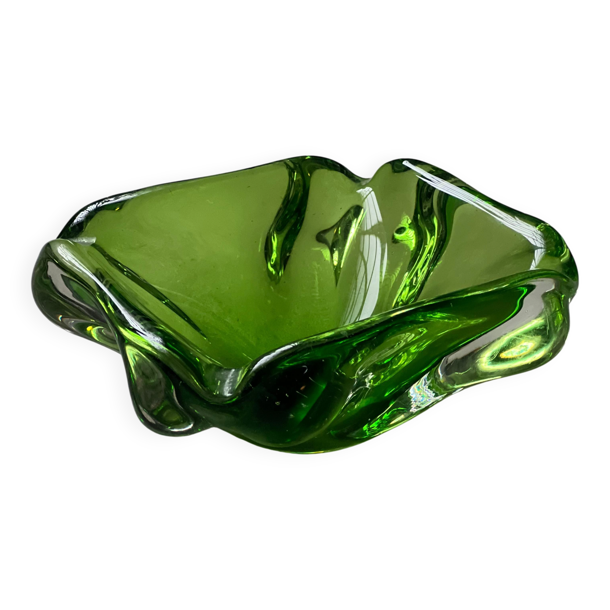 Verre de Murano vert, verre contemporain des années 1960 fabriqué à la main en Italie.
