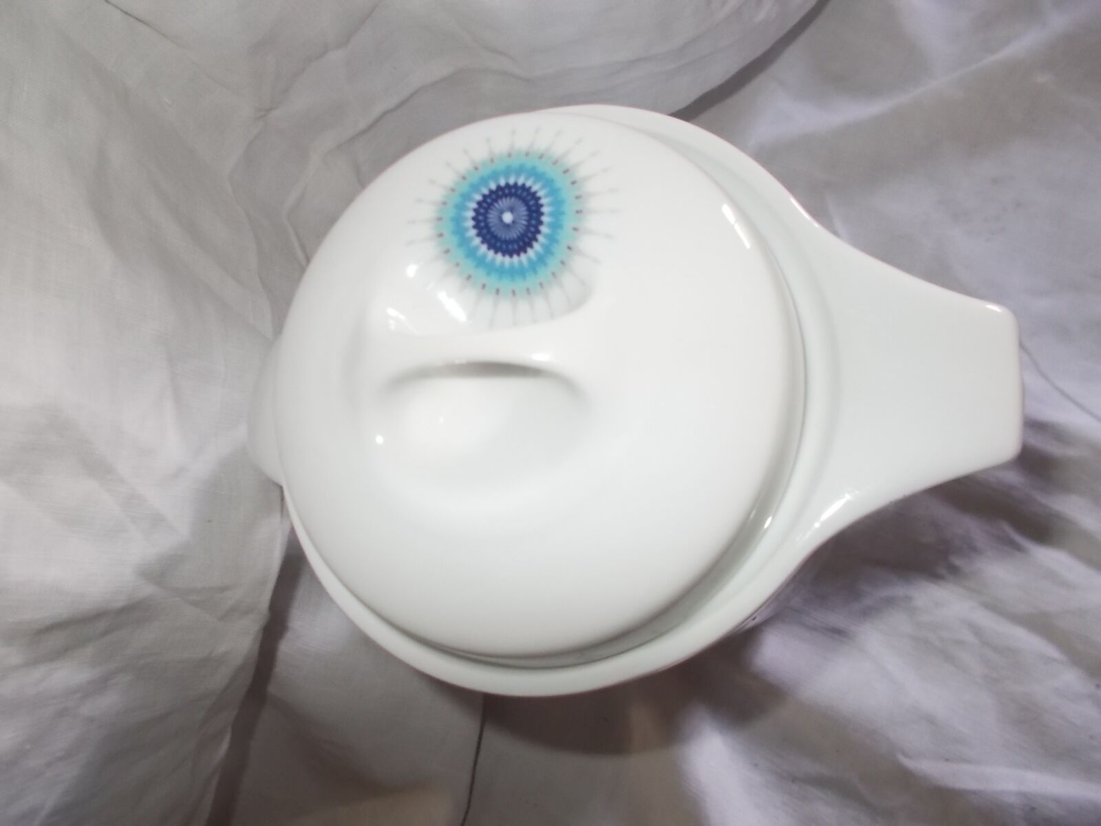 Berry's high porcelain coffee maker