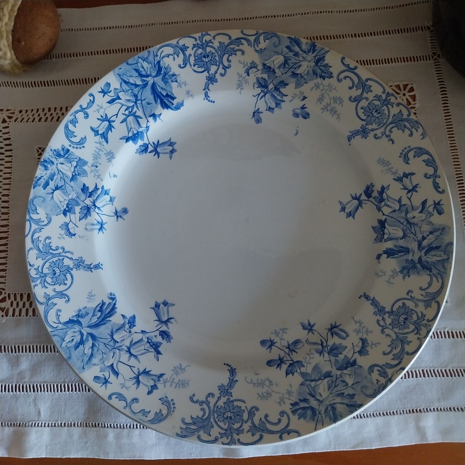 Large iron earth dish Campanules Saint Amand Hamage