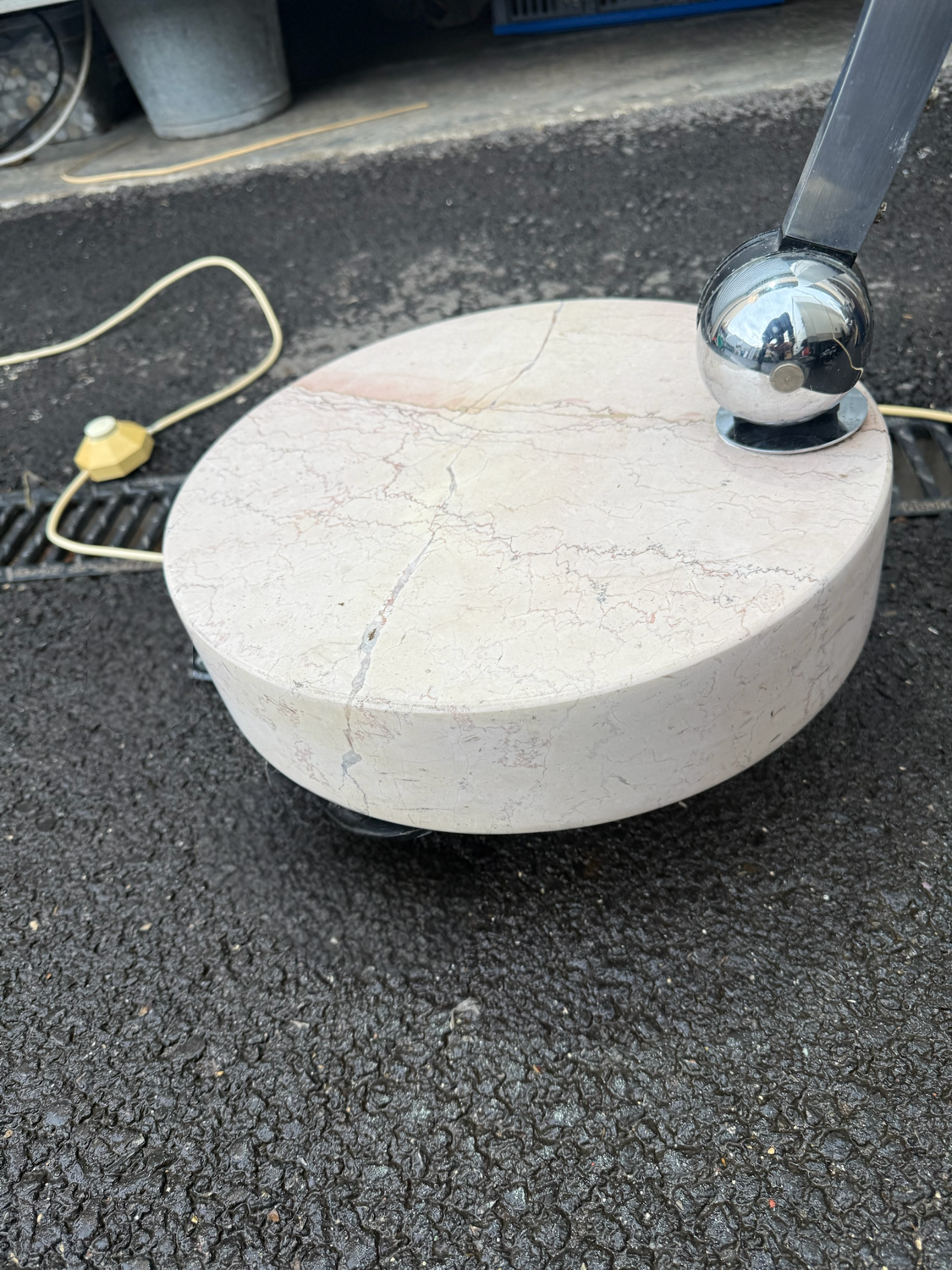 Arc floor lamp by Harvey Guzzini, 1970