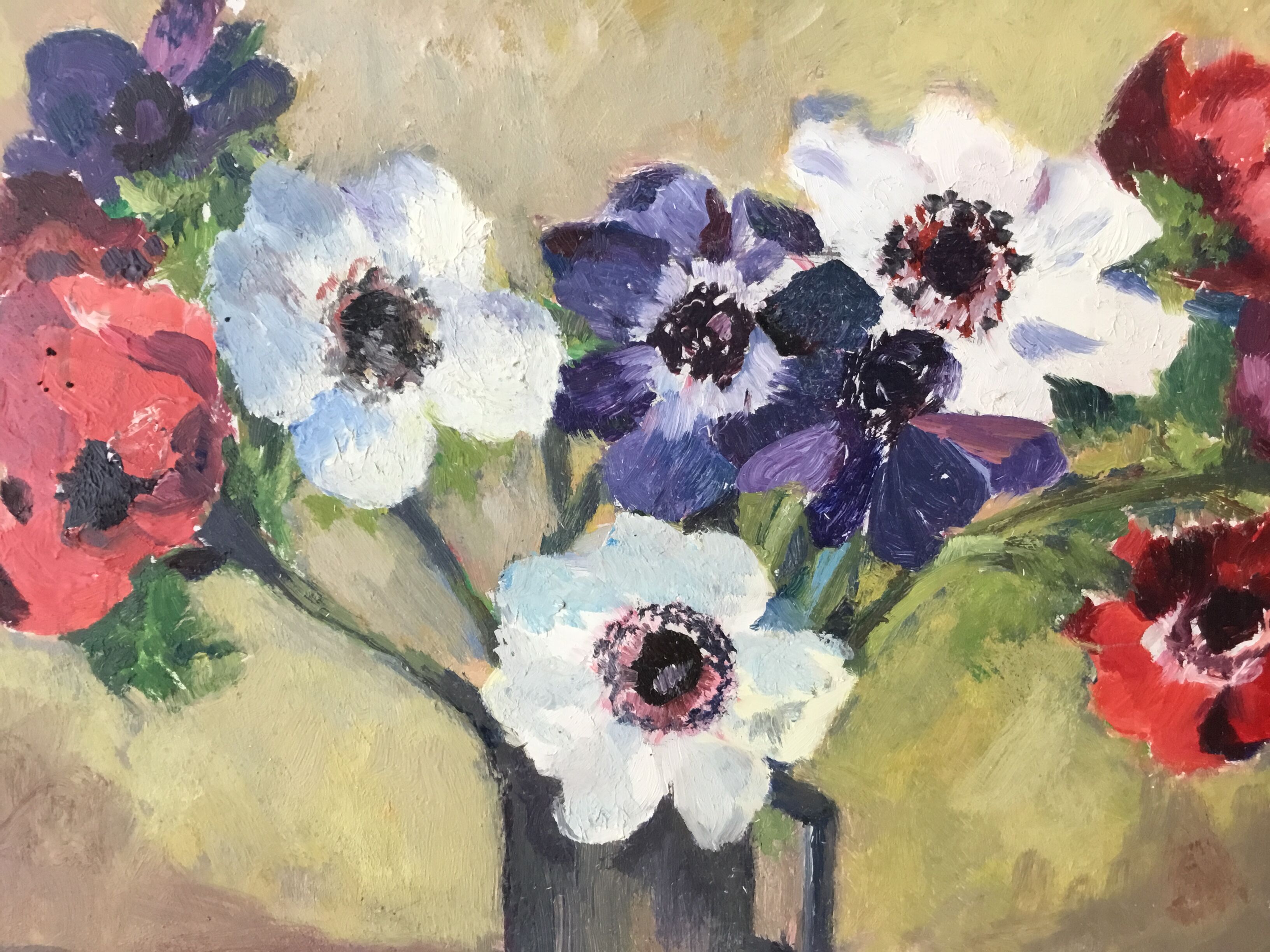 Table framed bouquet of flowers