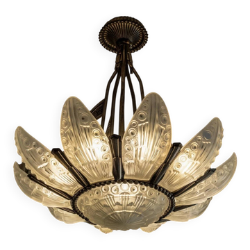 Art Deco chandelier from the 1930s, by Georges Leleu, France, large museum piece, exceptional glass, rare collection ceiling light, bronze and glass.