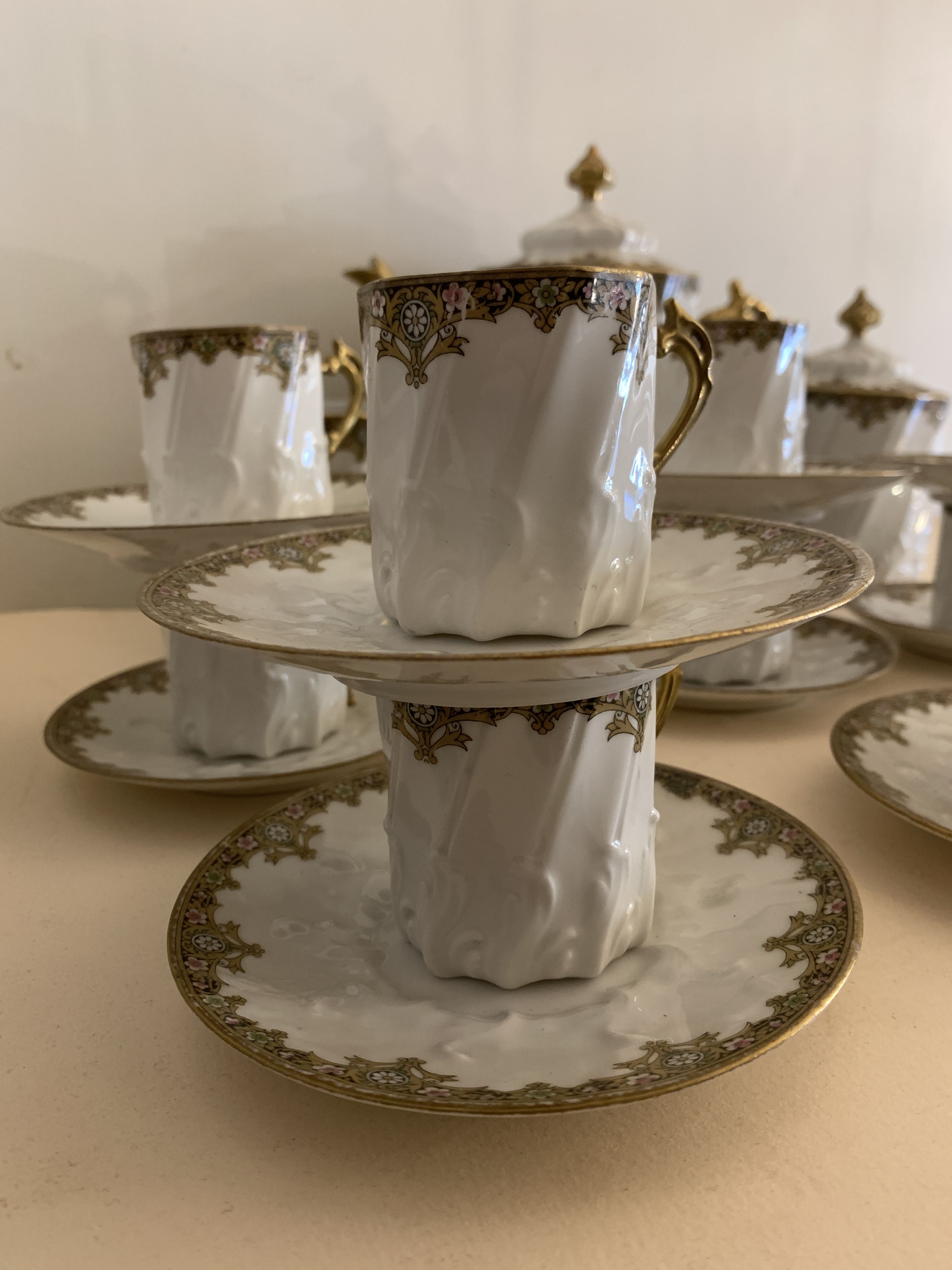 Limoges porcelain coffee service - Chabrol and Poirier - Bac and Périgault - Early twentieth century