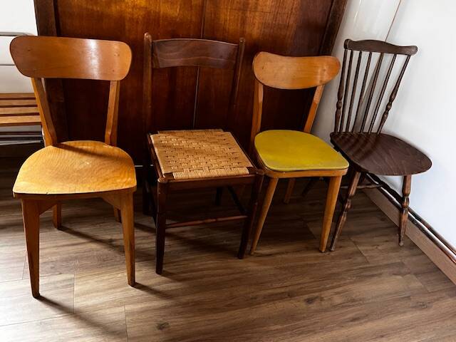 Set of 4 mismatched chairs