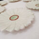 Set of 6 plates in slip "daisy"