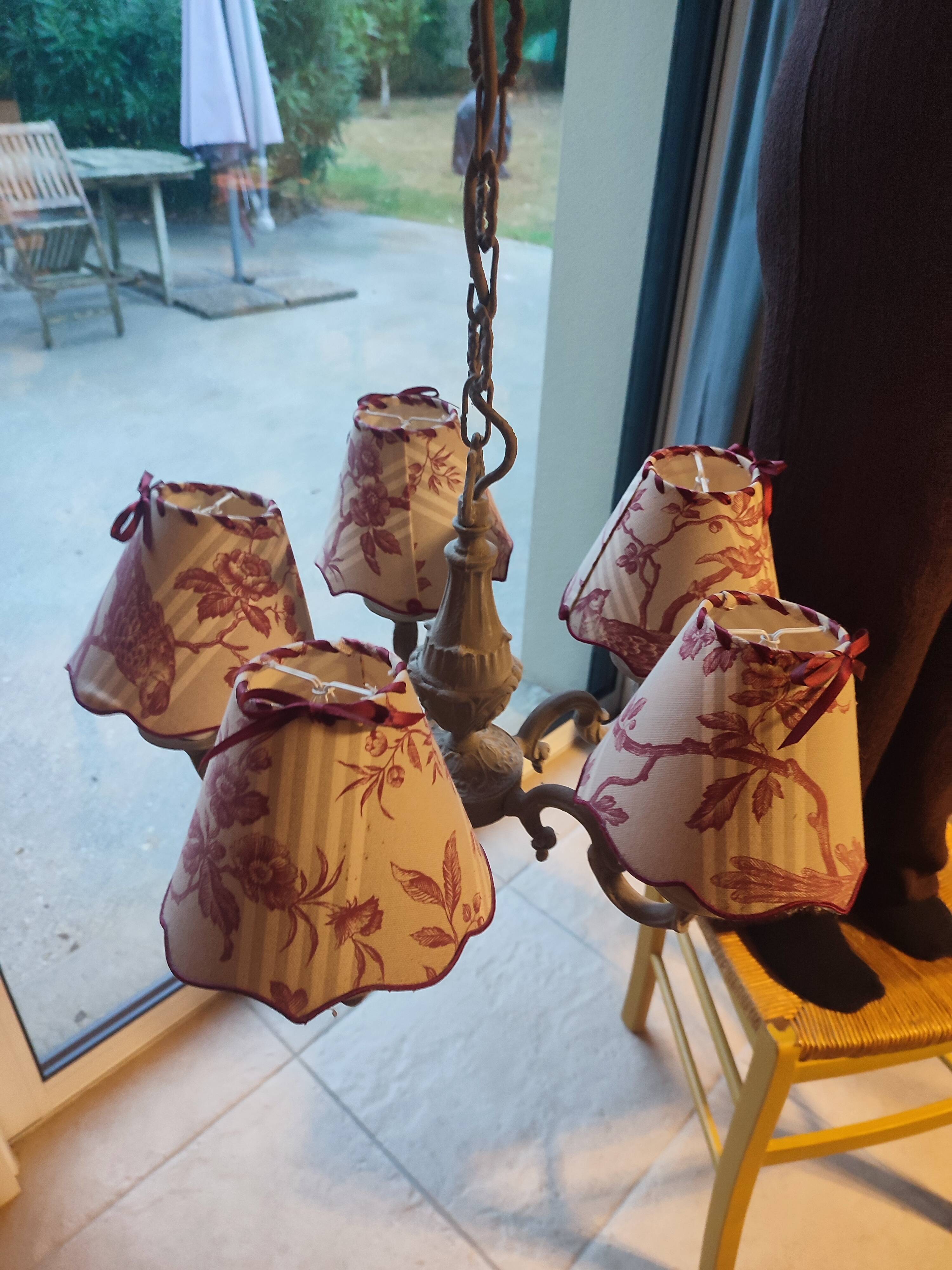 Lustre with 5 branches in bronze and grey, Gustavo style, lampshade in toile de Jouy.