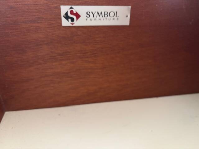 Scandinavian chest of drawers with 5 teak drawers.