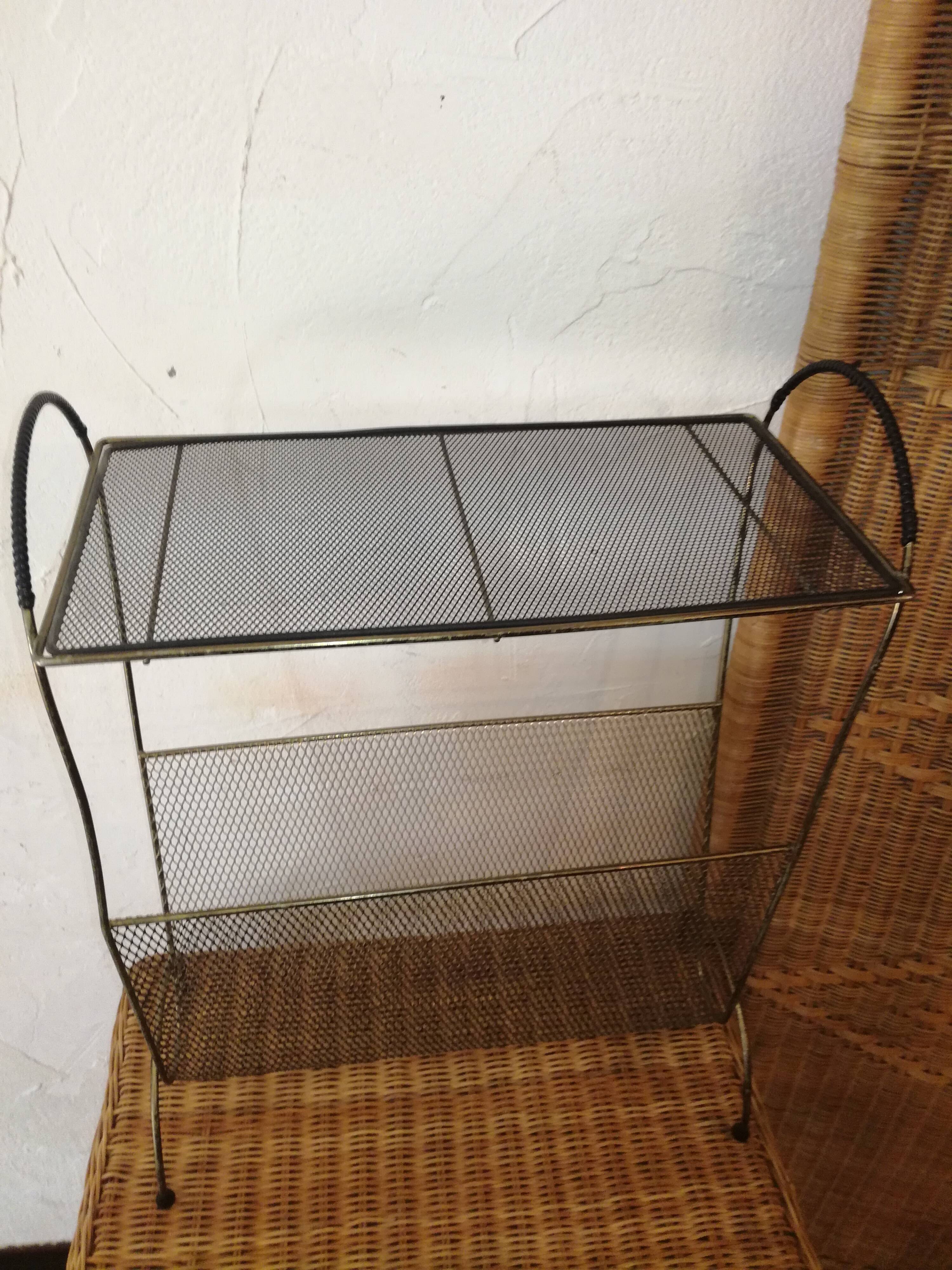 Metal magazine holder