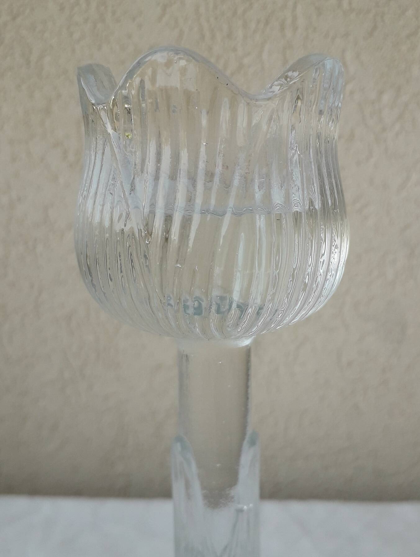 Paire de bougeoirs verre
