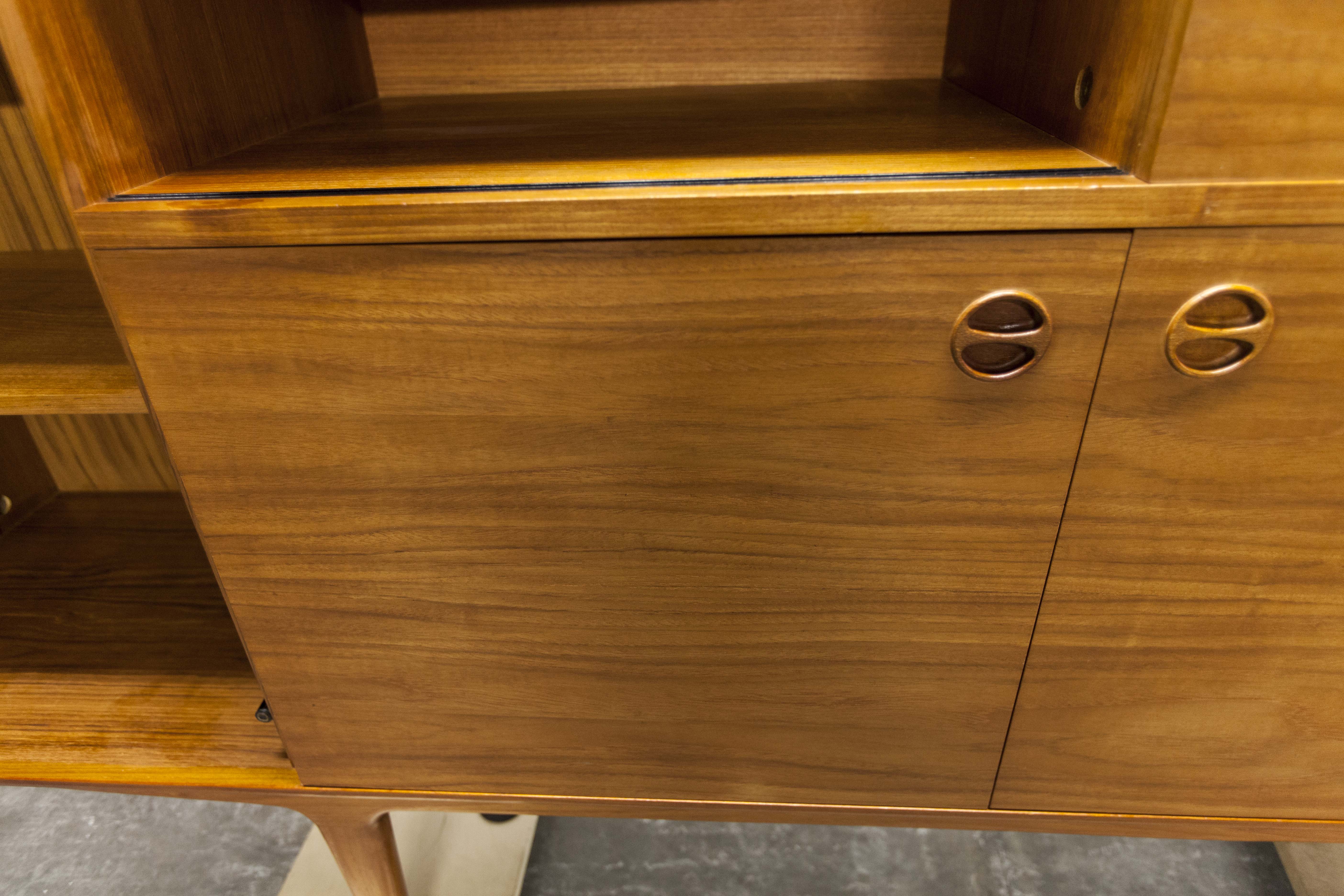 Scandinavian high enfilade 1960 solid teak