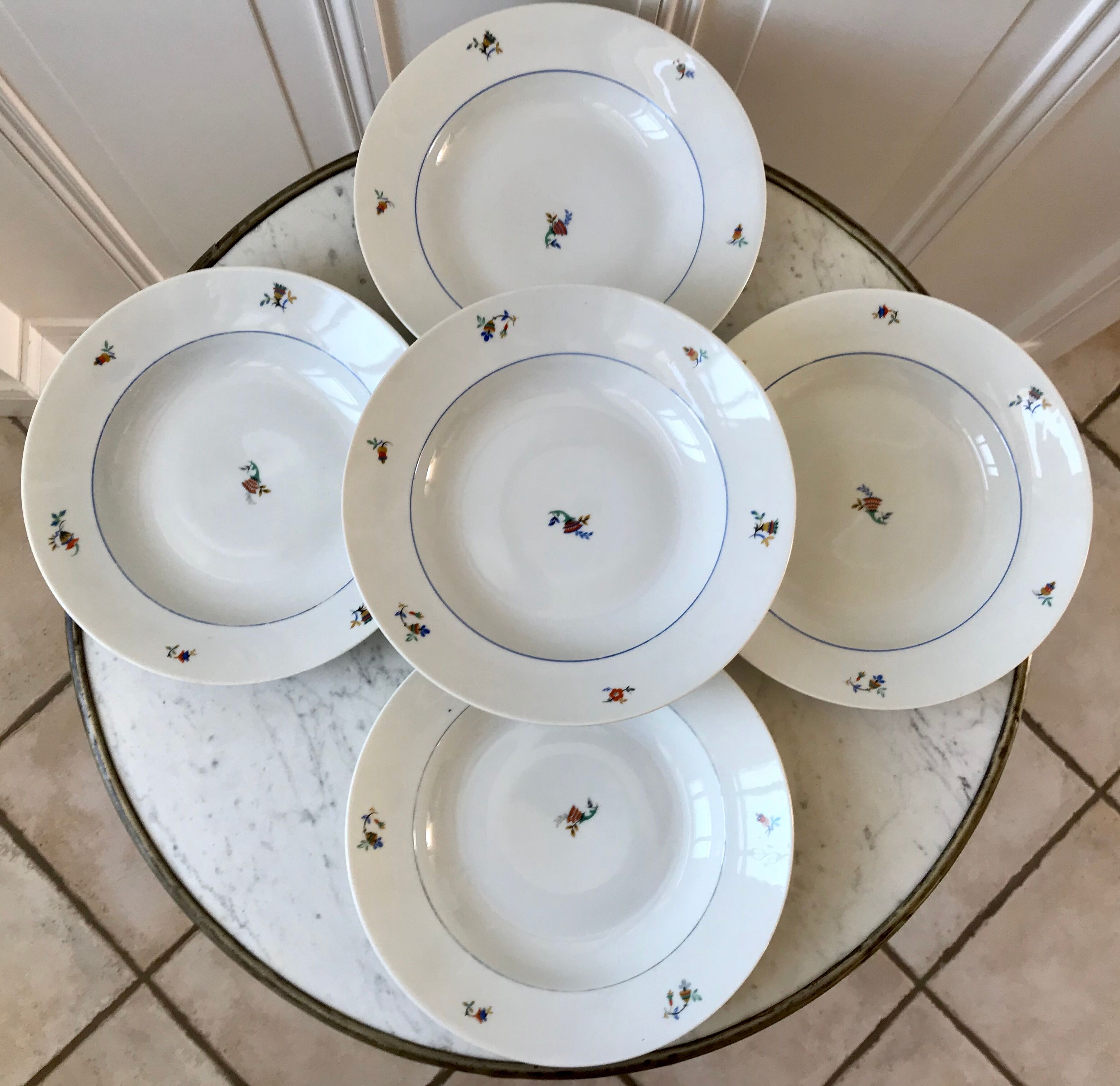 Set of 5 hollow plates Made in France registered model "Czech" 50s-60s