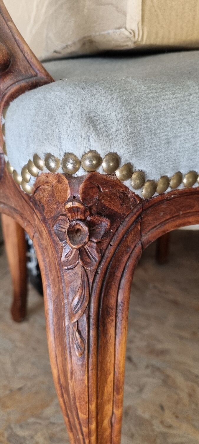 Convertible Armchairs